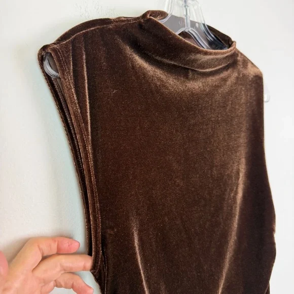 Reformation Alden Knit Dress in Chocolate Velvet Size S - Picture 6 of 14